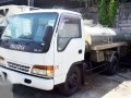 isuzu elf giga nkr fb body water tanker truck japan surplus-9