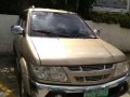 Isuzu Sportivo 2009 Golden MT For Sale-9
