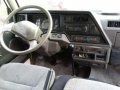 Nissan Urvan Escapade 2004 White MT -5