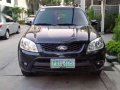 Ford Escape 2011 xlt top of the line good as new-2