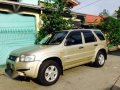 Ford Escape AT 2005 Golden For Sale-1