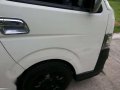 2013 Toyota Hiace Commuter White MT -10