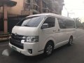 2010 Toyota Hiace Super Grandia-0