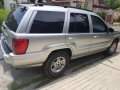 2002 Jeep Cherokee Laredo-4