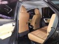2016 Toyota Fortuner G 4X2 Black AT -8