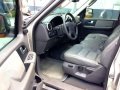 Ford Expedition XLT TRITON 4x2 AT 2003-5