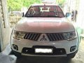 2010 Mitsubishi Montero S.E 4x4 White -0