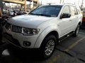 2010 Mitsubishi Montero S.E 4x4 White -4