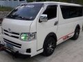 Toyota Commuter 2011 White MT For Sale-4