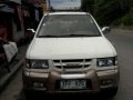 Isuzu Crosswind Xuv 2002 White AT -0