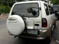 Isuzu Crosswind Xuv 2002 White AT -3