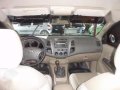 toyota hilux 4x2 2010-6