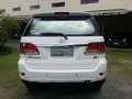 Toyota Fortuner V 2007 White AT For Sale-3