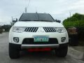 2009 mitsubishi montero gls sport-2