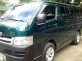 2010 Toyota Hiace Commuter Green MT -1