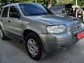 FORD Escape 2004 4x4 Gas Automatic TOP OF THE LINE-1