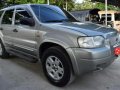FORD Escape 2004 4x4 Gas Automatic TOP OF THE LINE-0