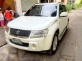 Late 2007 Model Suzuki Grand Vitara w Sunroof full option White Color-1