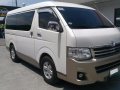 2011 Toyota Hi-ace Super Grandia-0