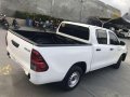 Toyota Hilux 4x2 2016 MT White For Sale-2