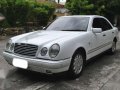 Mercedes Benz E 240 Elegance White AT -7