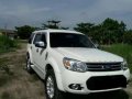 Ford Everest 2014 MT White For Sale-1