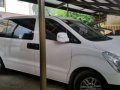 Hyundai Grand Starex 2015 MT White For Sale-1