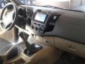 Toyota Hilux G 2010 manual diesel top of the line-1