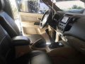 Toyota Hilux G 2010 manual diesel top of the line-2
