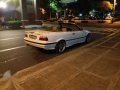 Bmw topdown convertible cabriolet 19 mags cabrio 318i not 320 325-3