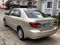 Toyota Corolla Altis 1.6E 2007 Golden AT -2