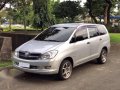 Toyota Innova J 2008-0