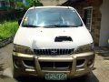 hyundai starex 2001 svx local 2000 v 2002 not toyota grandia escape-1