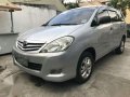 Toyota Innova E 2009-0