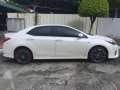 2015 Toyota Corolla Altis 2.0V - Pearl White (Top of the Line)-3