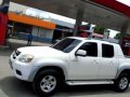 2009 Mazda BT-50 528t Nego (Kotsemar) vs Navara Strada-4