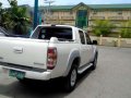 2009 Mazda BT-50 528t Nego (Kotsemar) vs Navara Strada-3
