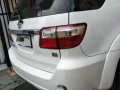 Toyota Fortuner 4x2 2011 White AT For Sale-5