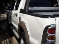 Toyota Hilux 3.0 G 2006 White MT For Sale-10