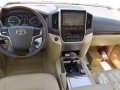 2017 Toyota Land Cruiser LC200 Luxury Platinum BLACK-8