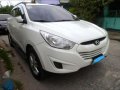 Hyundai Tucson 2010 MT White For Sale-2