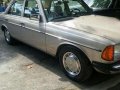 Mercedes Benz W123 230e 1984 matic-1