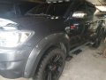 Toyota Hilux E 2010 MT Gray For Sale-4