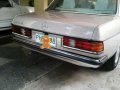 Mercedes Benz W123 230e 1984 matic-11