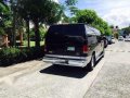 Ford E150 Econoline Chateau Van SUV AUV Sedan-11