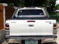Toyota Hilux 3.0 G 2006 White MT For Sale-9