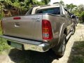 Toyota Hilux G MT 2010 Beige For Sale-3