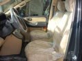 Hyundai Grand Starex Van Modern Special SR Occean View Beige Interior-3