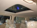 Hyundai Grand Starex Van Modern Special SR Occean View Beige Interior-5