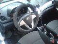 Hyundai Accent 2012 Silver MT For Sale-4